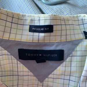 Mens Tommy Hilfiger dress shirt.
